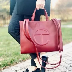 セール中！送料関税込み Telfar Shopping Bag Small Oxblood セール中！送料関税込み Telfar Shopping Bag Small Oxblood